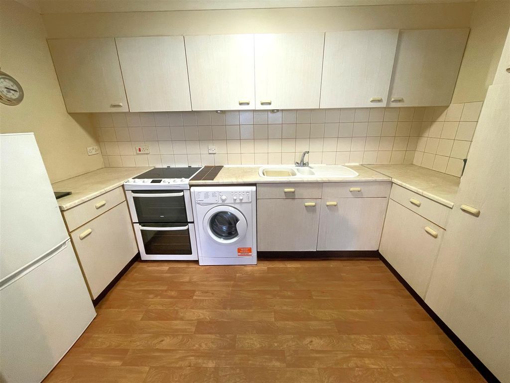 Property photo 2 of 7 6.Jpg