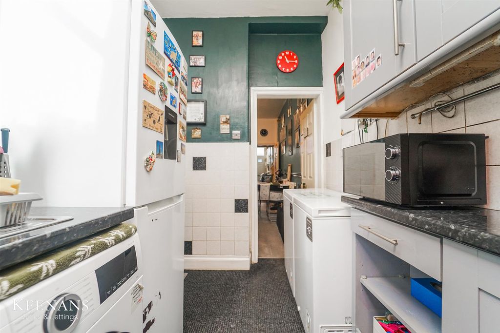 Property photo 3 of 25 New.Jpg