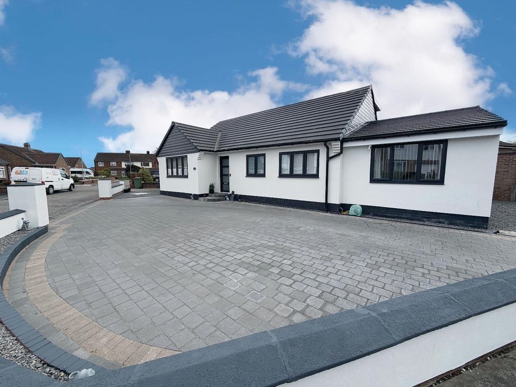 Property photo 1 of 30 External