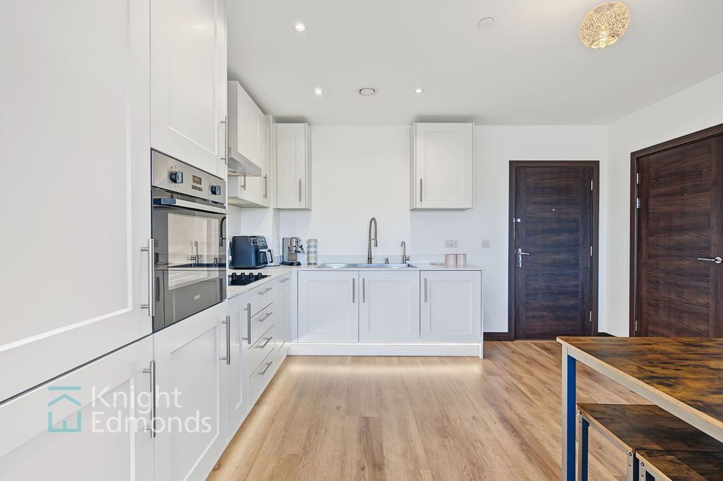 Property photo 2 of 15 Kitchen