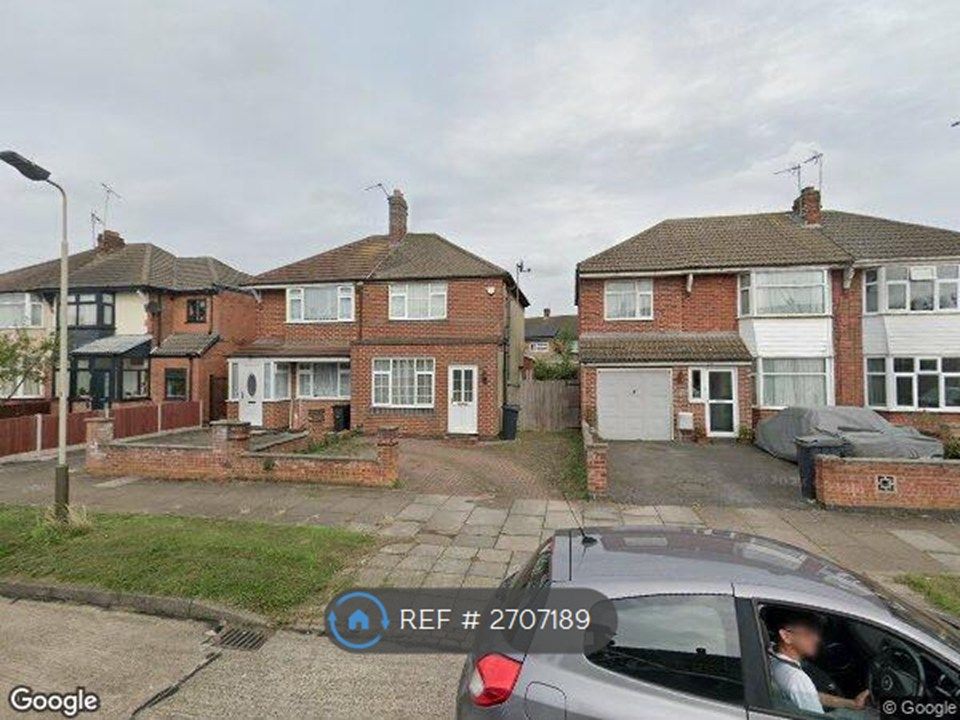 Property photo 3 of 11