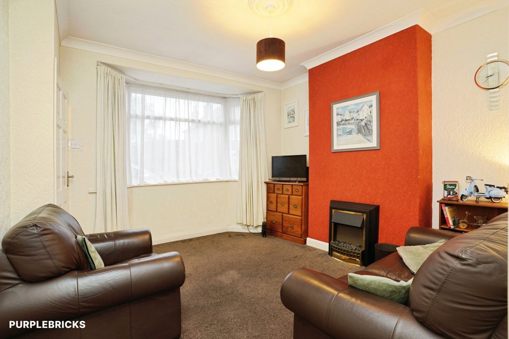 Property photo 3 of 26
