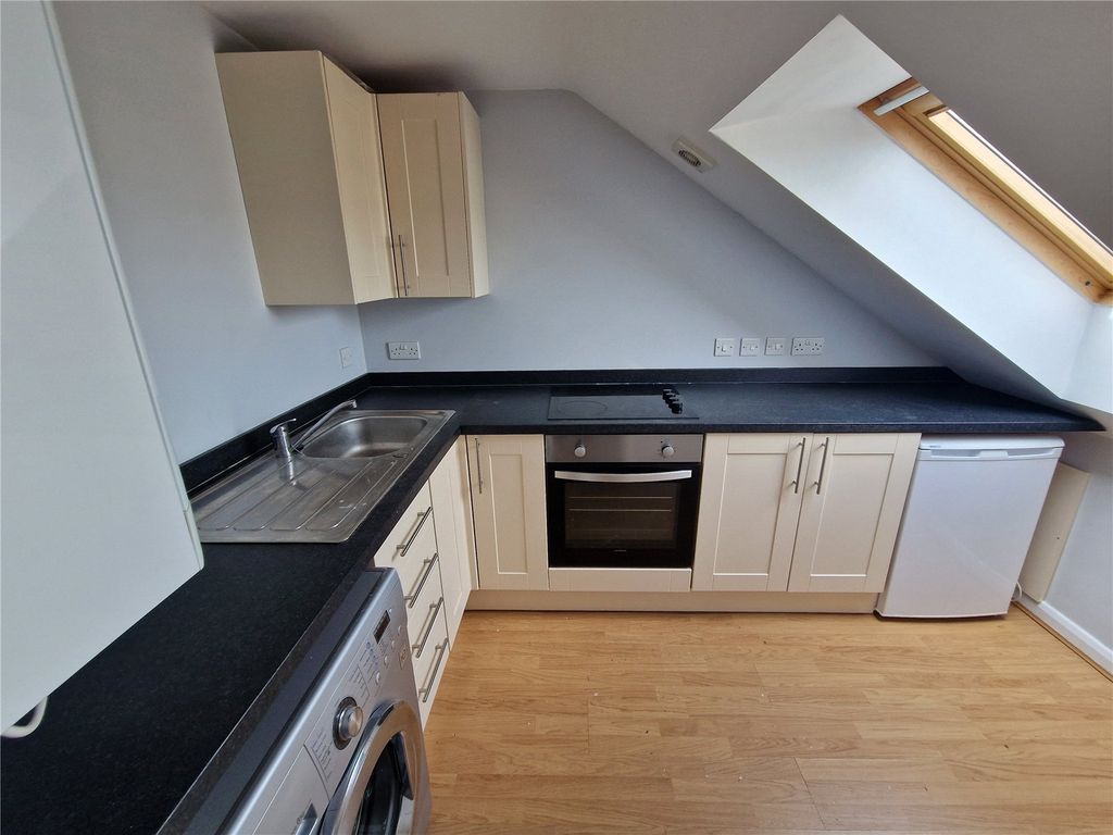 Property photo 2 of 9 Picture No. 05