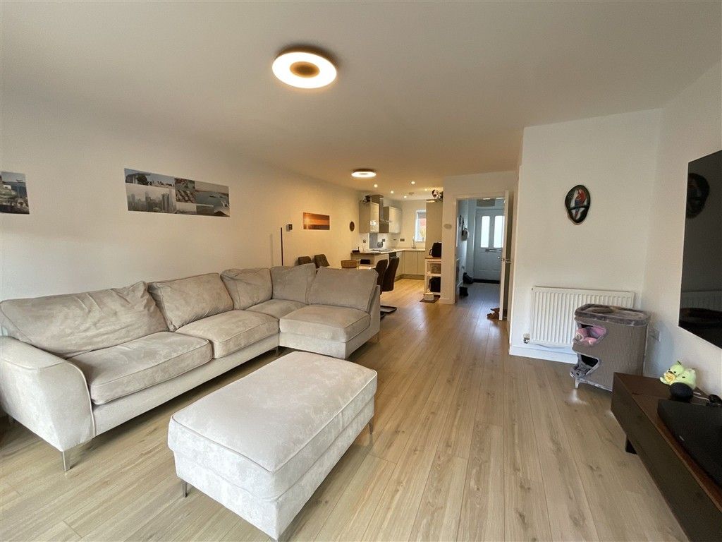 Property photo 2 of 9 Reception