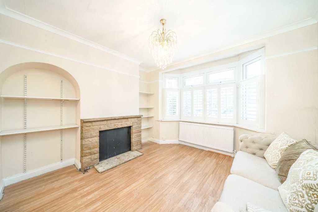 Property photo 3 of 9