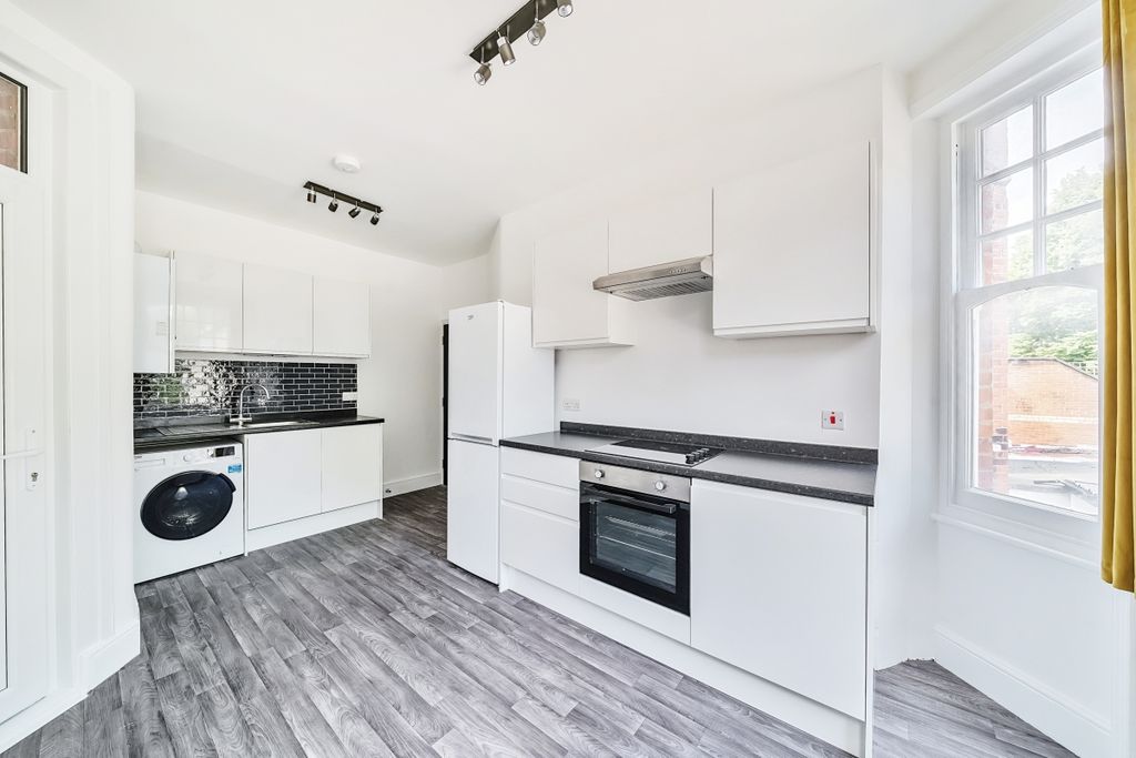 Property photo 2 of 15 1145104 (7)