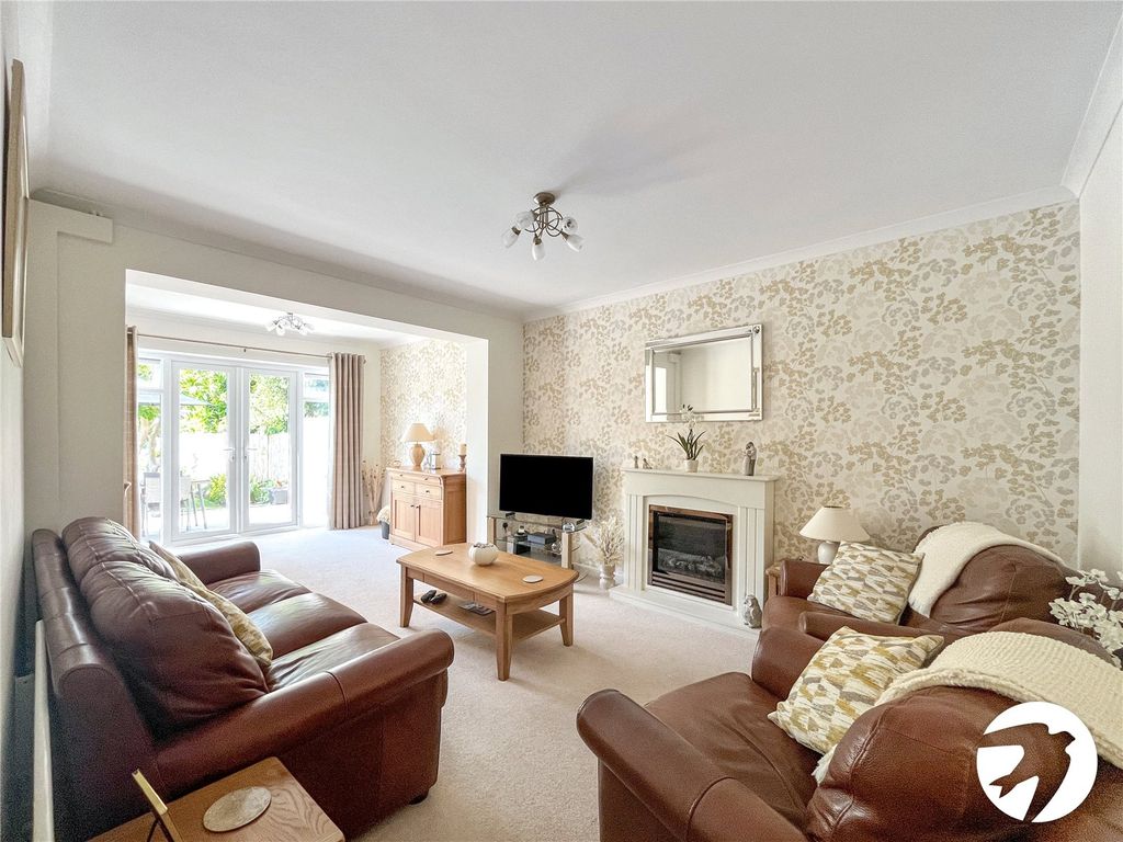 Property photo 2 of 18 Picture No. 17
