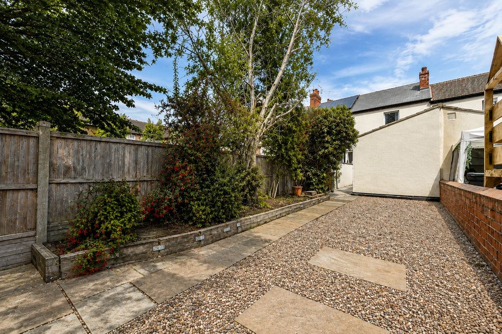 Property photo 3 of 19 5378243