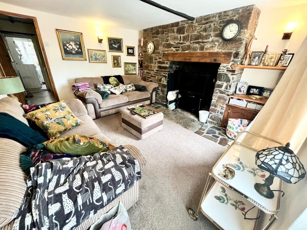 Property photo 2 of 7 Image5