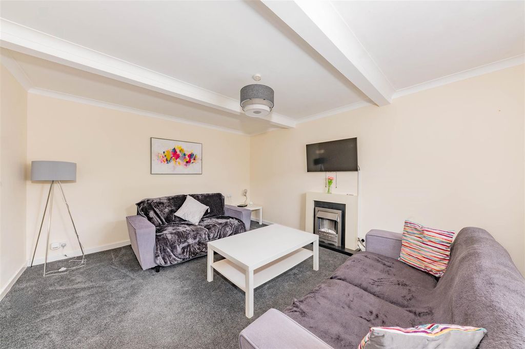 Property photo 2 of 15 24 Marywell Brae Kirriemuir-1.Jpg