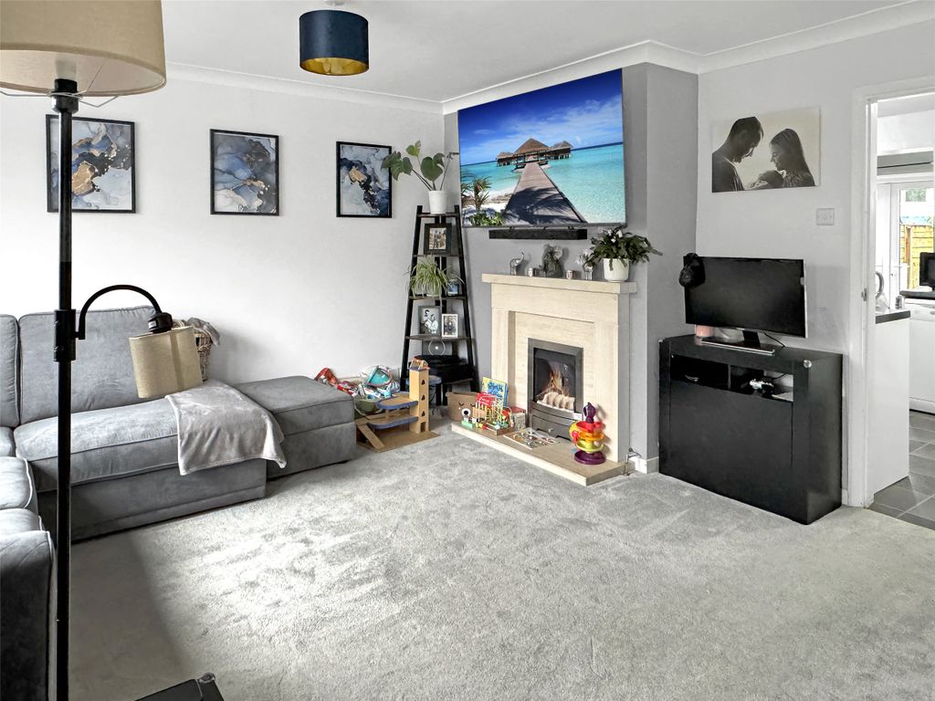 Property photo 3 of 12 3 - Picture No. 12