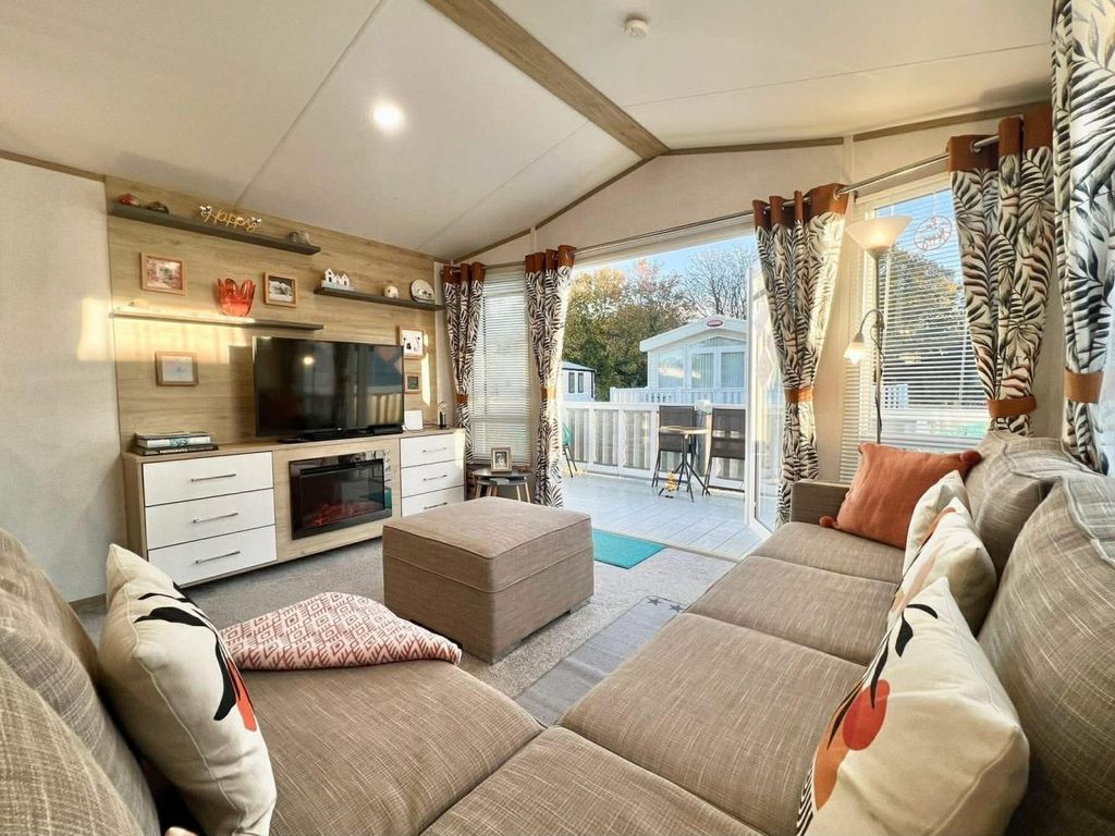 Property photo 3 of 15 Chorus 6