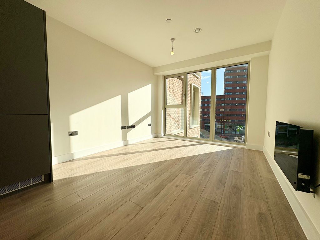 Property photo 1 of 5 Image