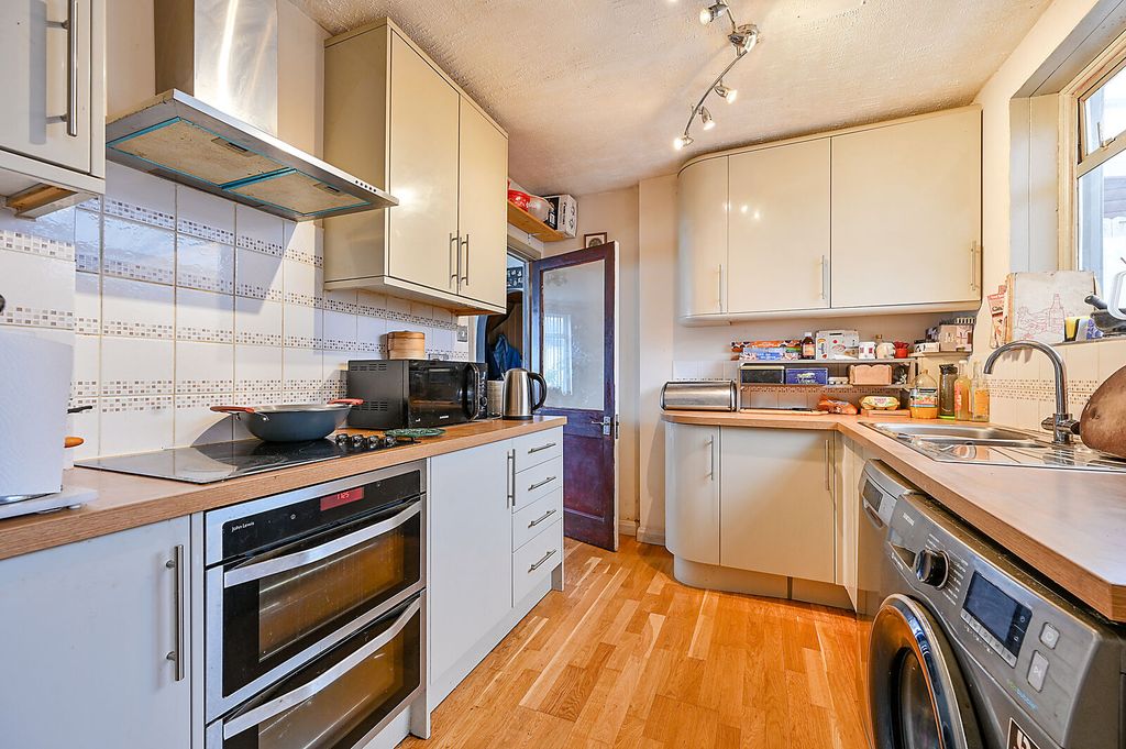Property photo 2 of 13