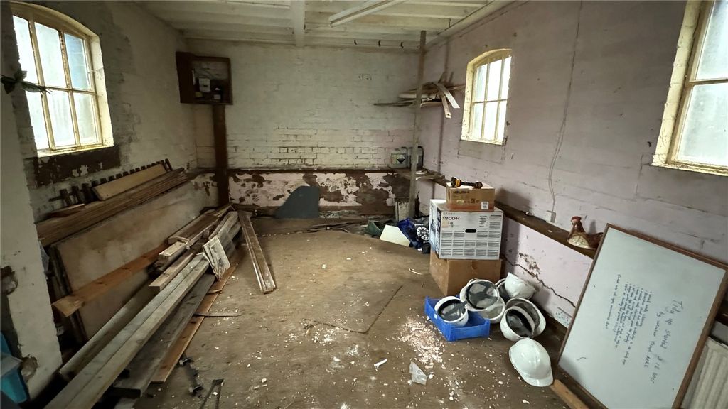 Property photo 2 of 3 Picture No. 02