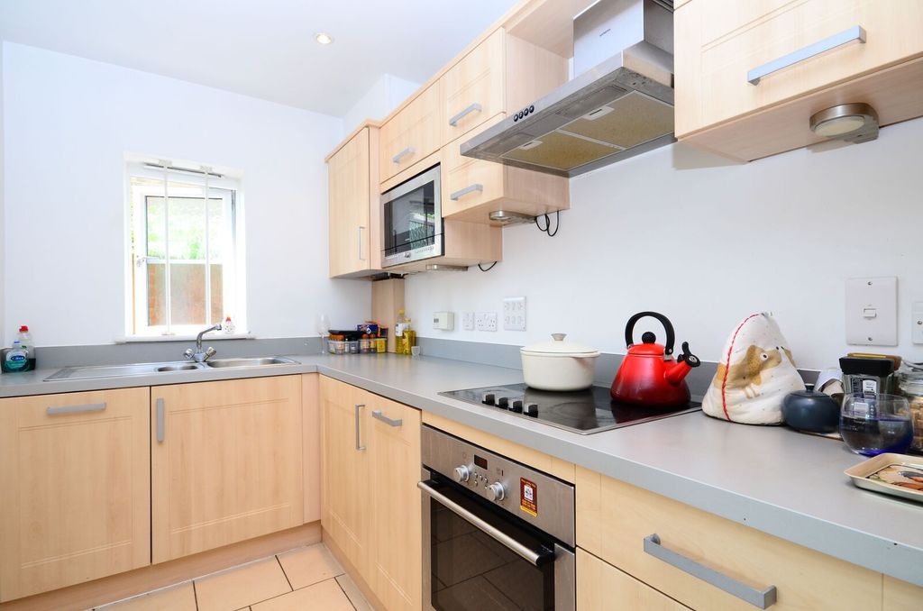 Property photo 3 of 7