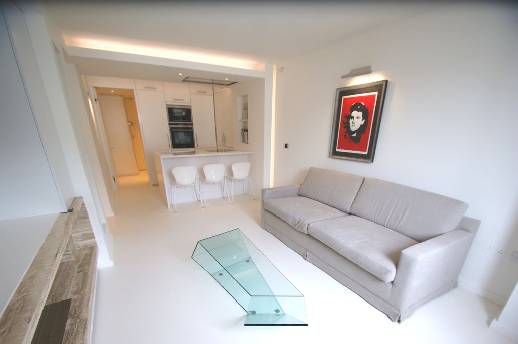 Property photo 2 of 7 Gallery