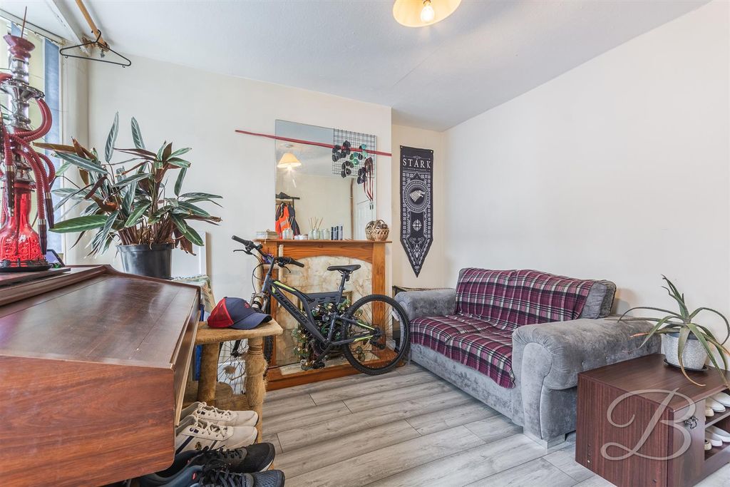 Property photo 2 of 17 CC2.Jpg