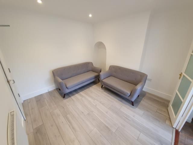 Property photo 3 of 9 Reception Room