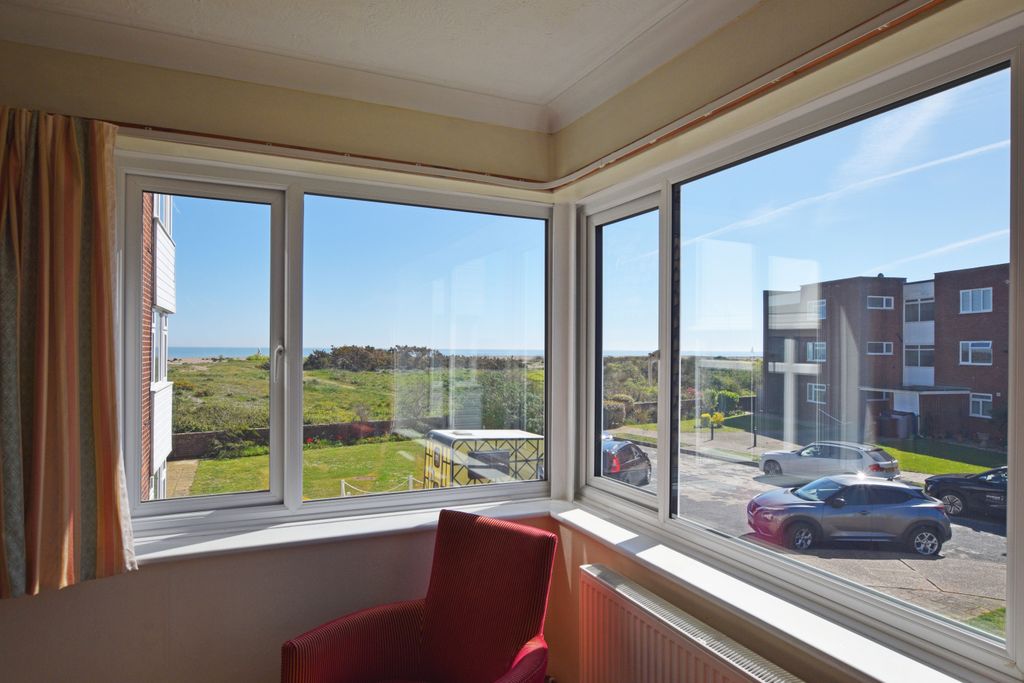 Property photo 3 of 12 Window Views