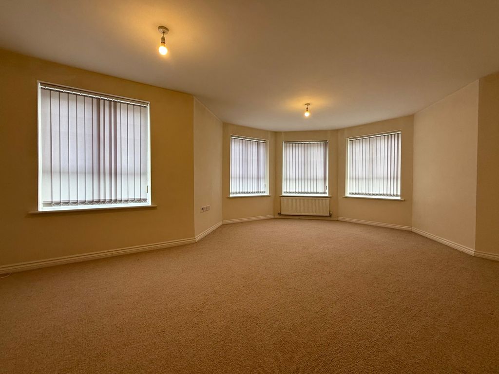 Property photo 2 of 6 Living Room