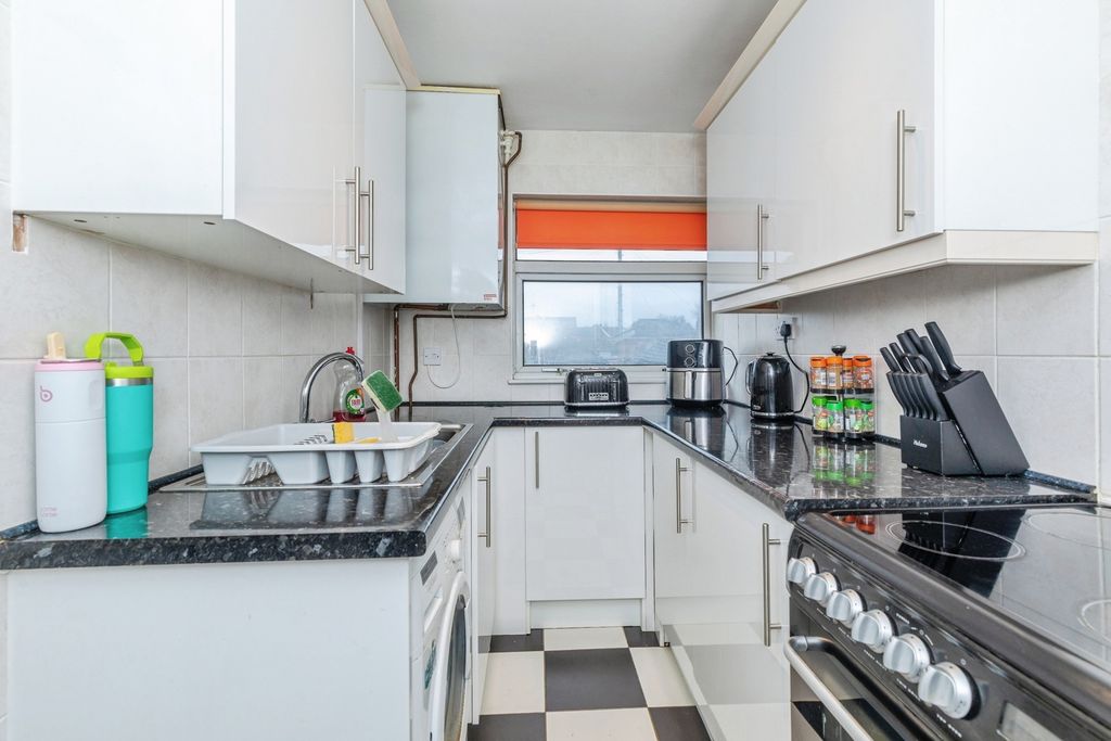 Property photo 2 of 20 Pbox-Img.Jpg