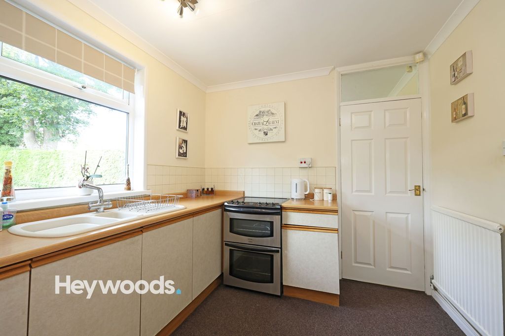 Property photo 3 of 39