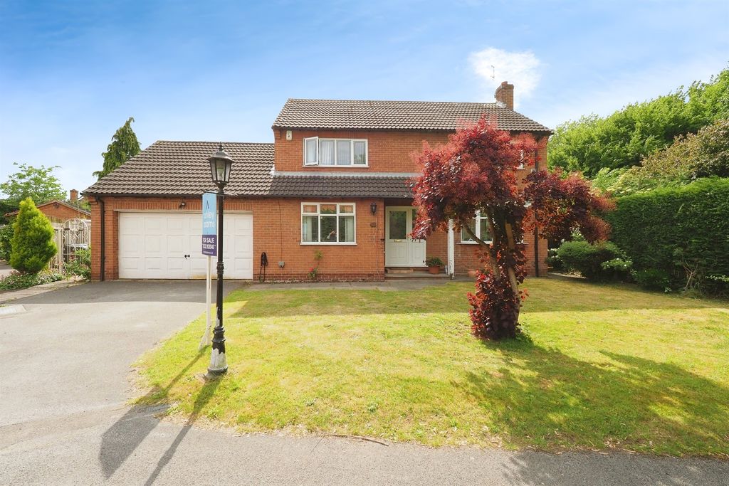 Property photo 2 of 17