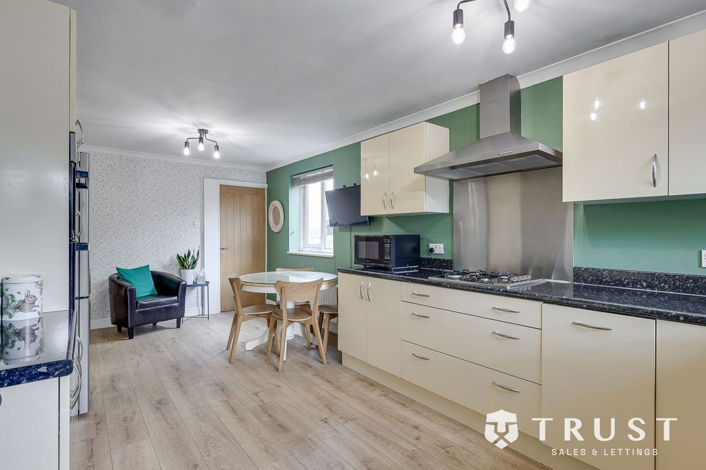 Additional image 4 of 3 bed detached house for saleMillstone Rise, Liversedge WF15