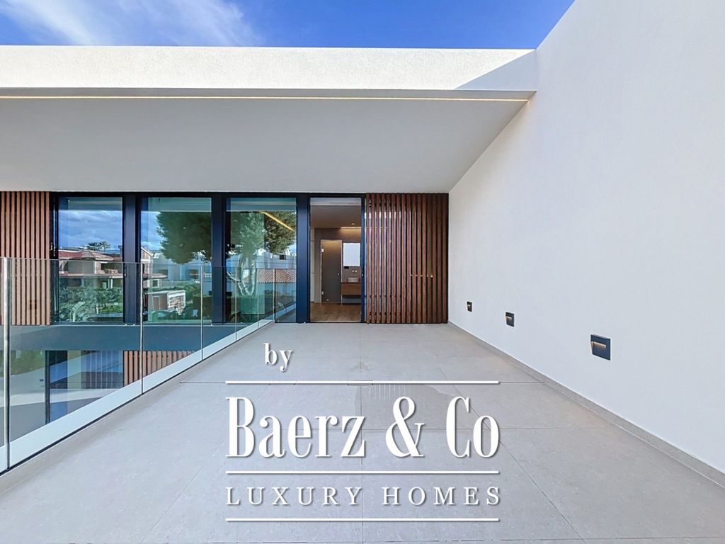 Property photo 3 of 32