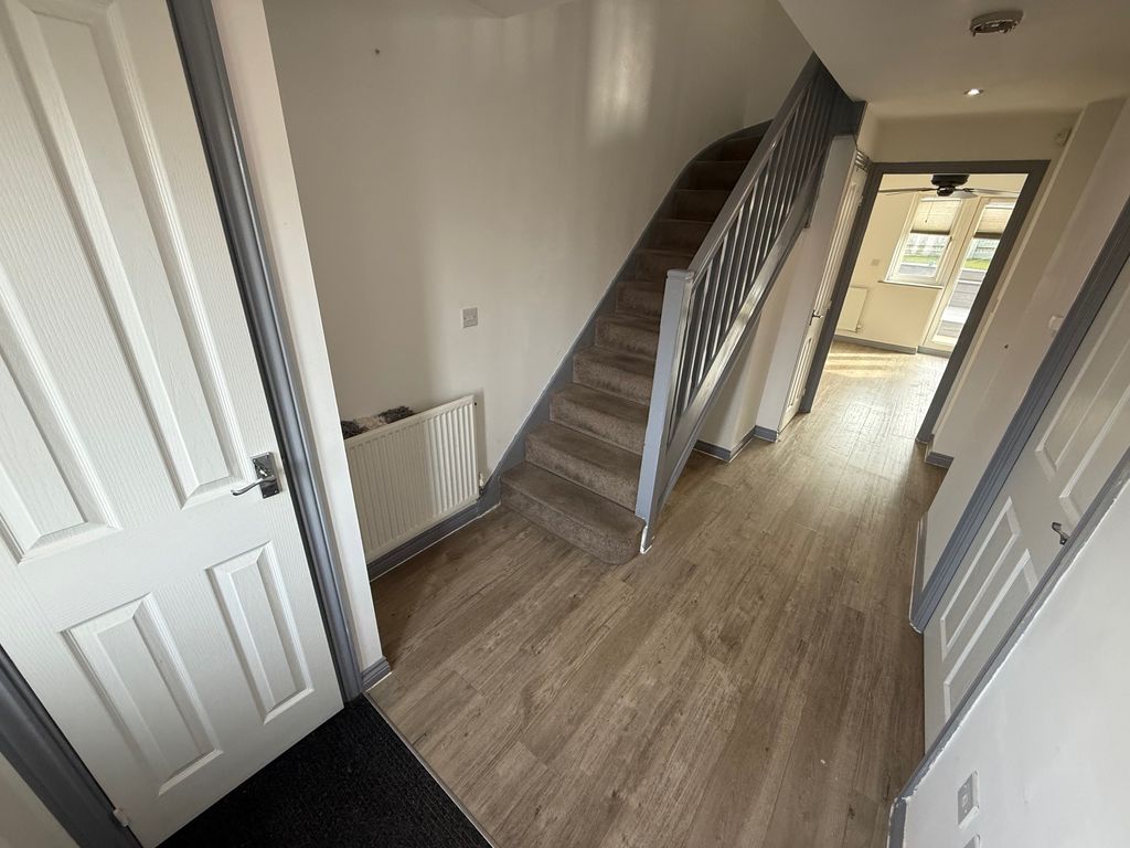 Property photo 2 of 22 Image