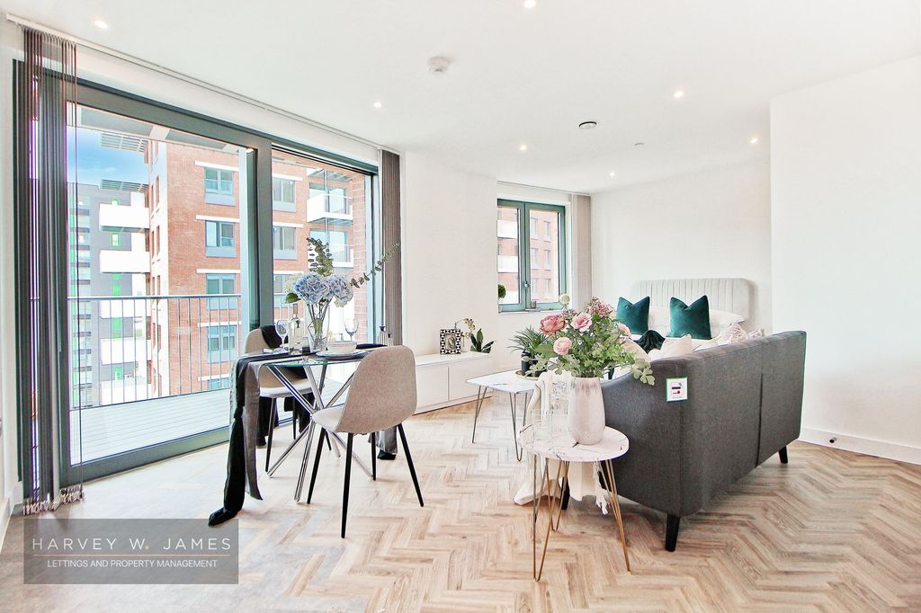 Property photo 2 of 29