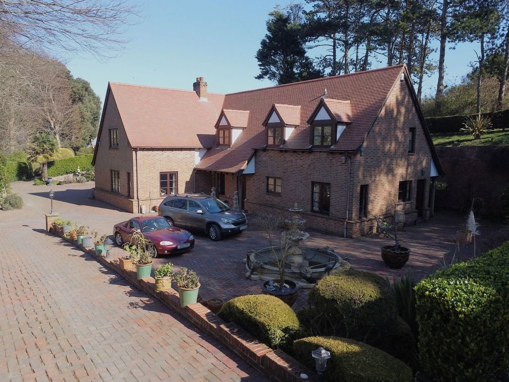 Property photo 1 of 36