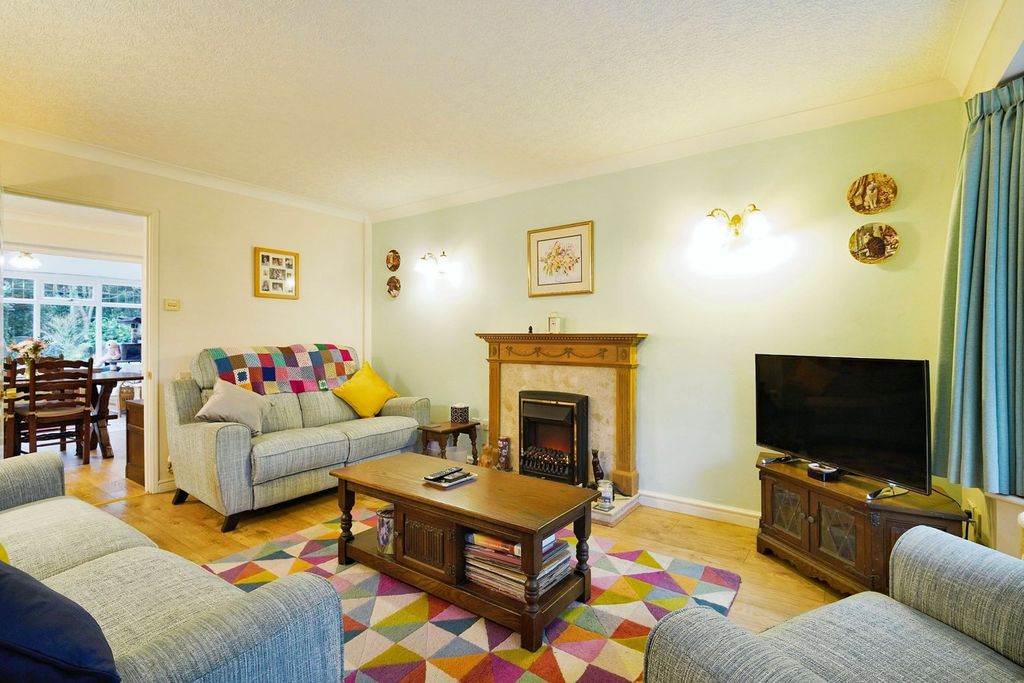 Property photo 3 of 25