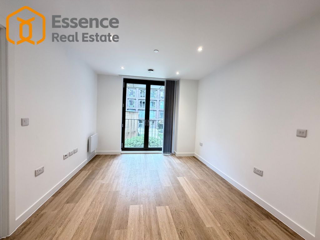 Property photo 2 of 17 Img_5486