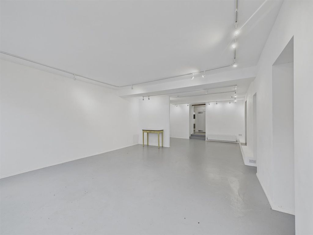 Property photo 3 of 14 4 - Commercial Unit For Sale, Cheltenham Road, Bri