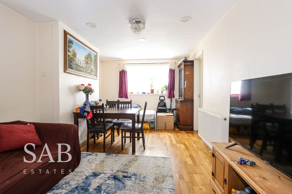 Property photo 2 of 7