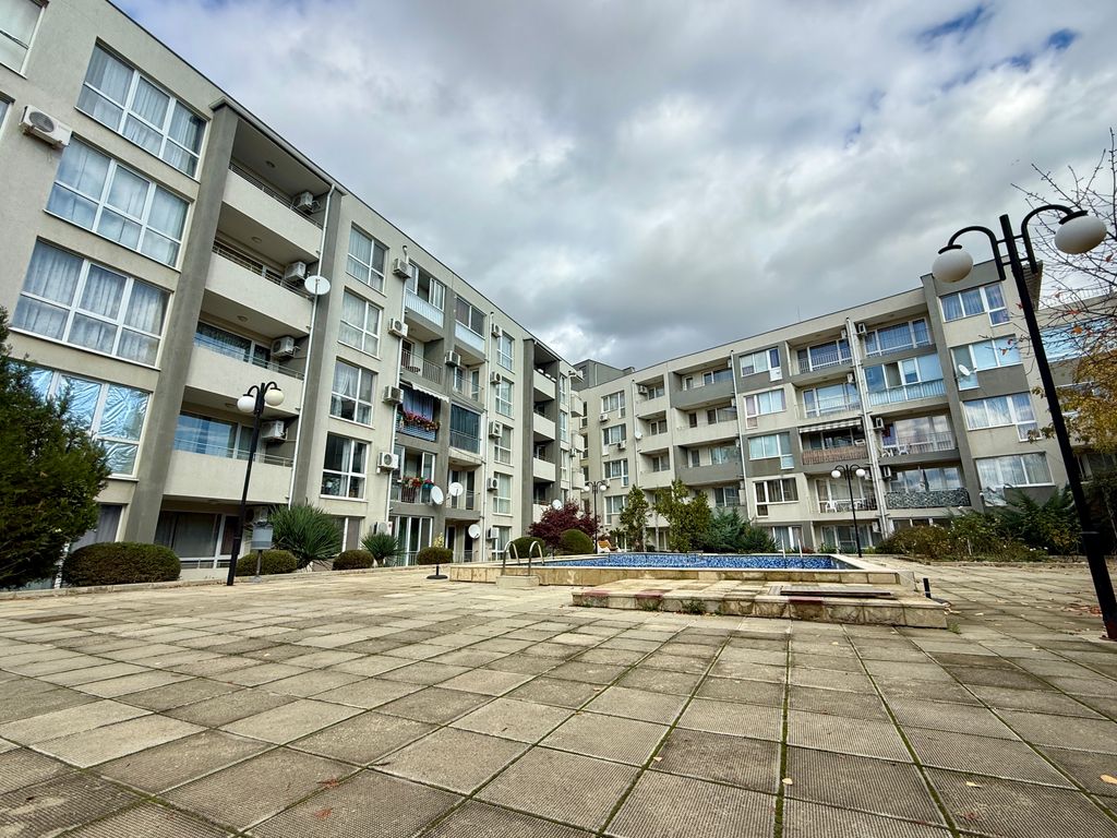 Property photo 2 of 24