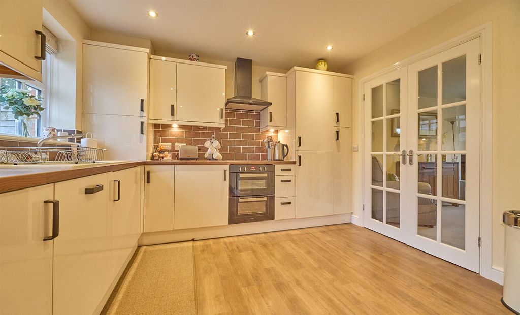 Property photo 2 of 14 New Road 2.Jpg