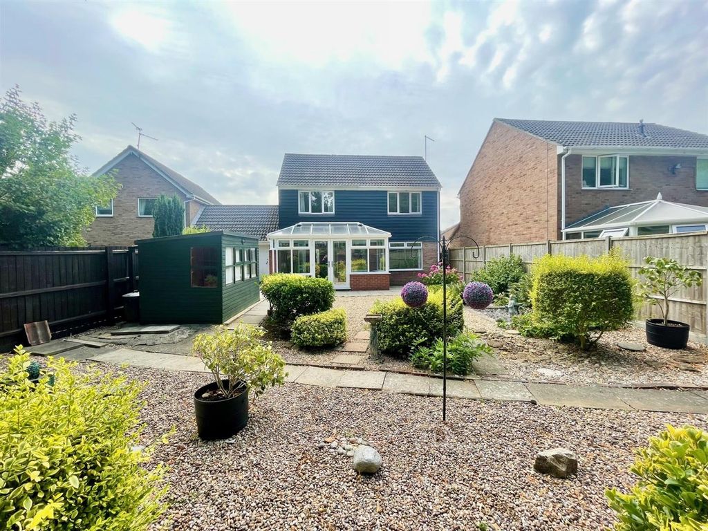 Apsley Way Longthorpe Peterborough PE3 3 Bed Property For Sale apsley-way-longthorpe-peterborough-pe3-3-bed-property-for-sale