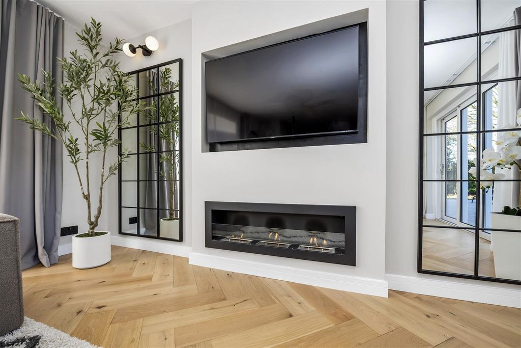 Property photo 3 of 23 Dcp_9430.Jpg