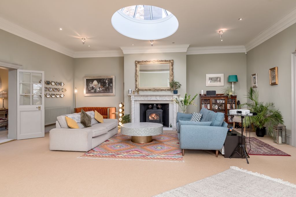 Property photo 3 of 29 Property Image 3