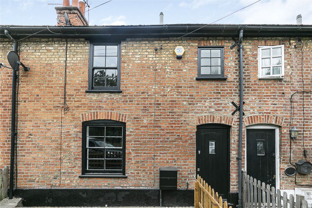 Property photo 2 of 18 Picture No. 15