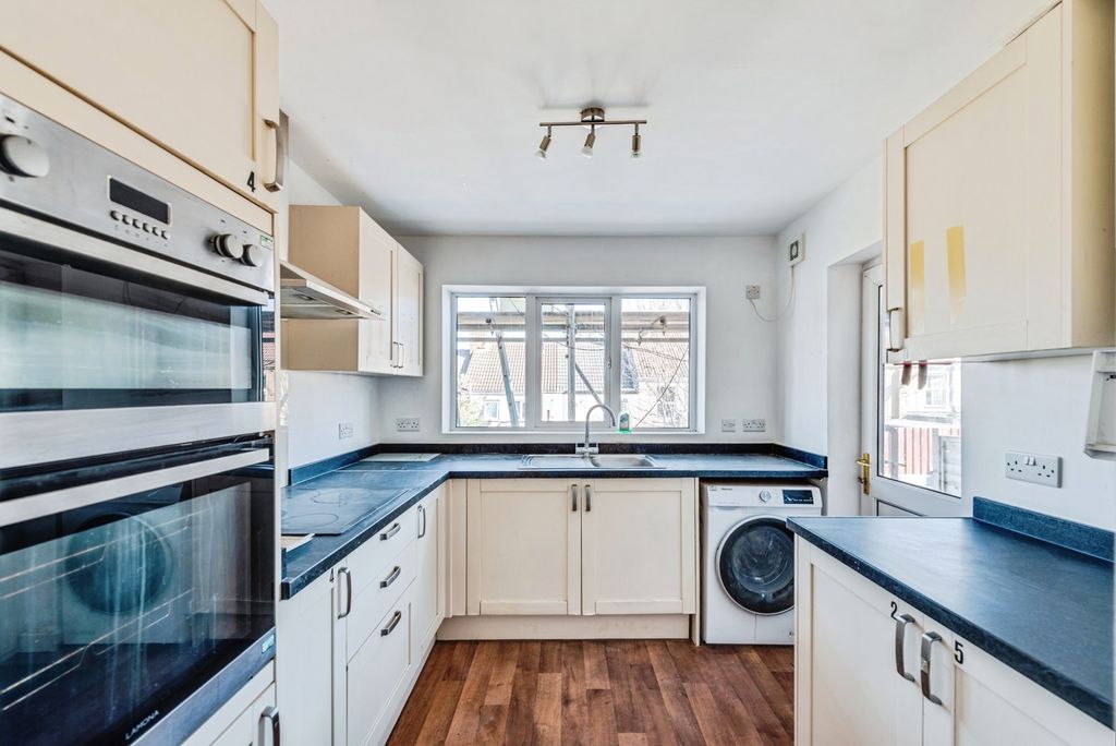 Property photo 2 of 13 Pbox-Img.Jpg
