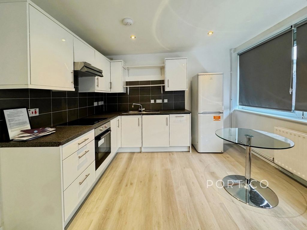 Property photo 2 of 10 Pbox-Img.Jpg