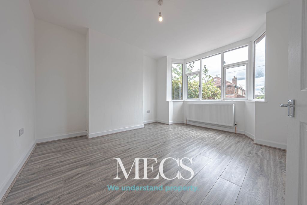 Property photo 2 of 14 3458684
