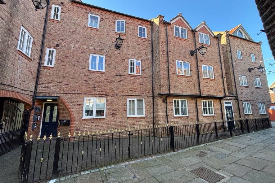 Property photo 1 of 22