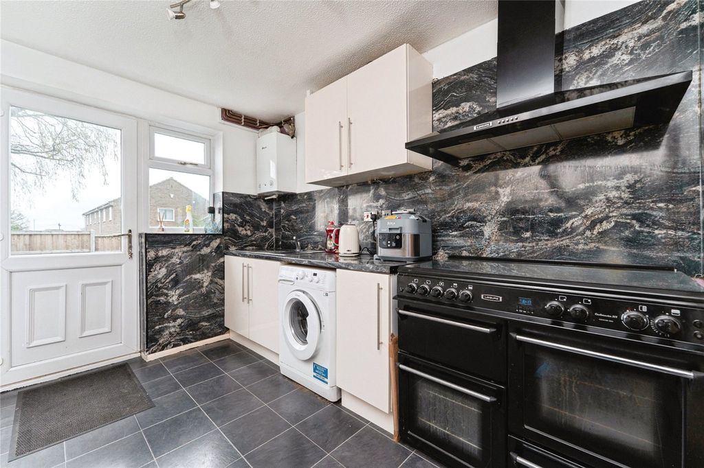 Property photo 3 of 17 Picture No. 09