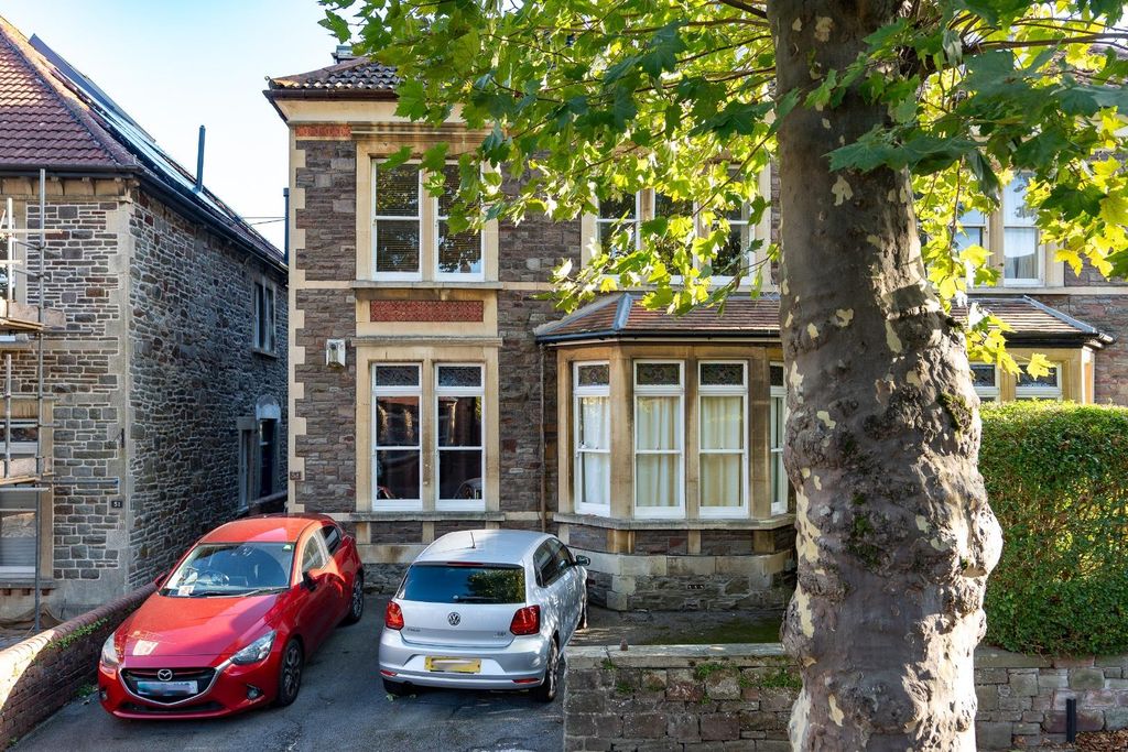 Property photo 2 of 14 Olh08062.Jpg