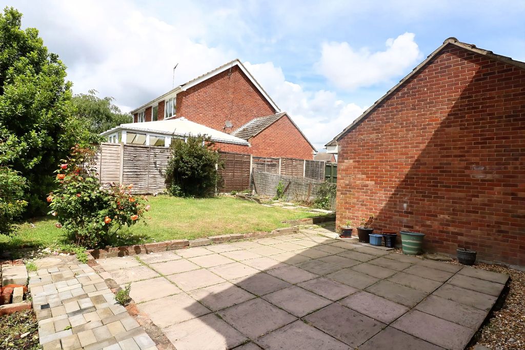 Property photo 2 of 17 0519